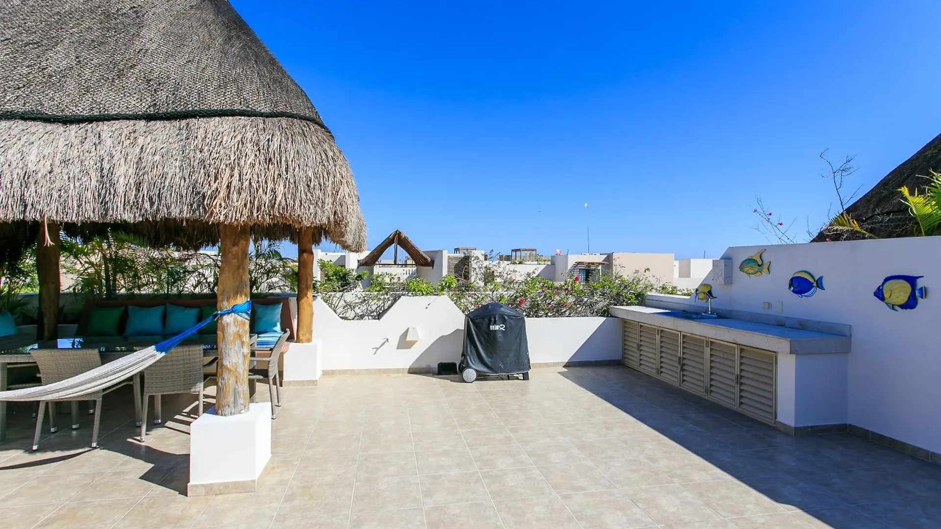Luzera - Condo With Ample Private Roof & Jacuzzi & Bbq Tulum Apartment